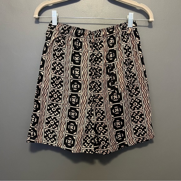 Vintage abstract vacation shorts elastic drawstring high waist black brown tan M - Picture 8 of 10